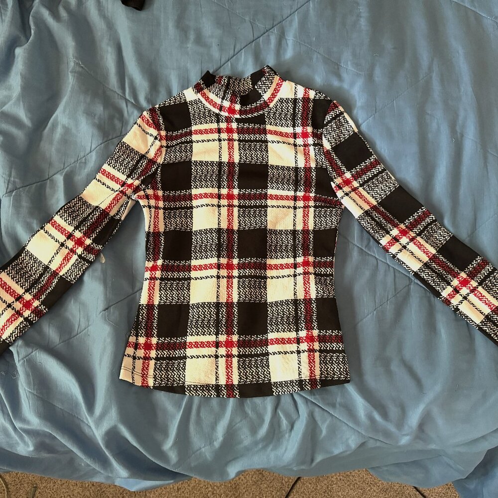 Black, White, and Red Turtle Neck Long-Sleeve Shirt